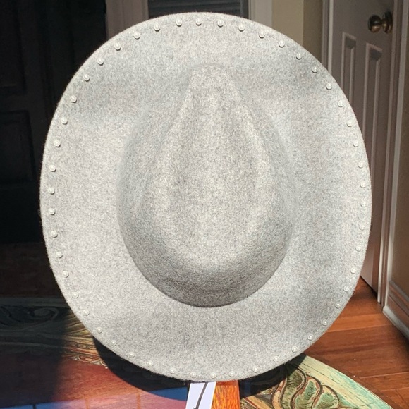 Beautiful Eugenia Kim - Picture 3 of 12